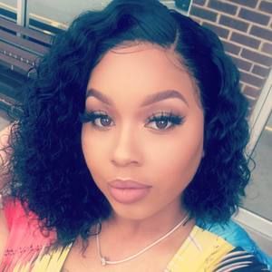 Meet your Posher, Shea